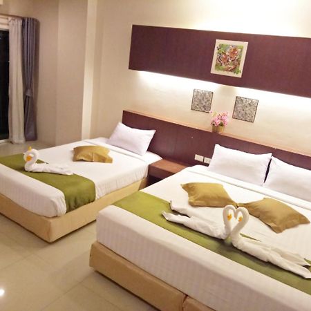 7 Sky Residency Hotel Patong Exterior photo
