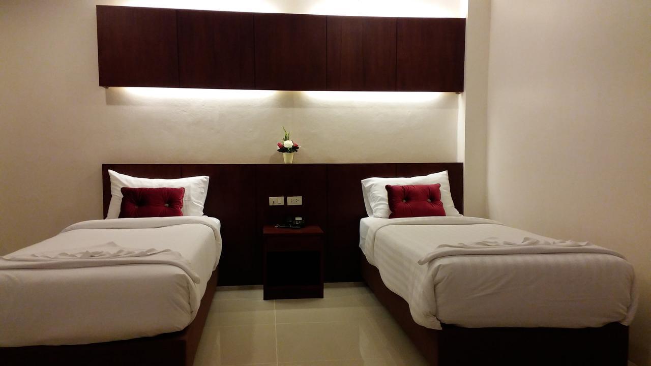 7 Sky Residency Hotel Patong Exterior photo
