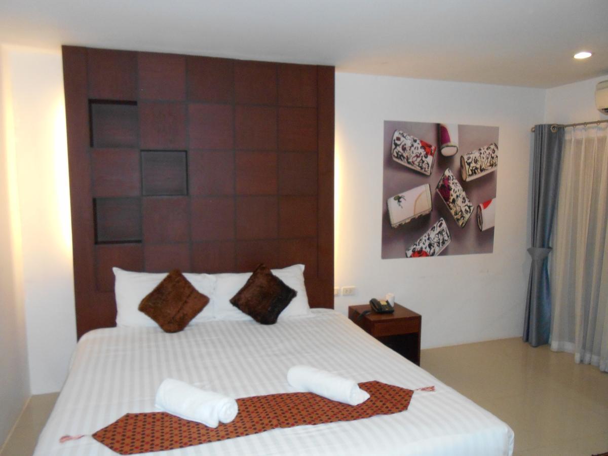 7 Sky Residency Hotel Patong Exterior photo