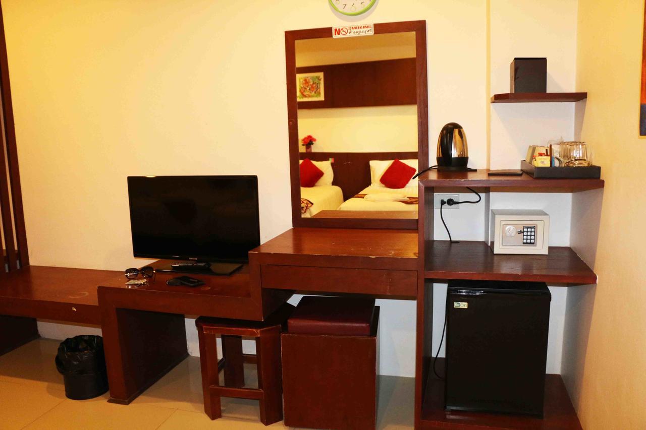 7 Sky Residency Hotel Patong Exterior photo