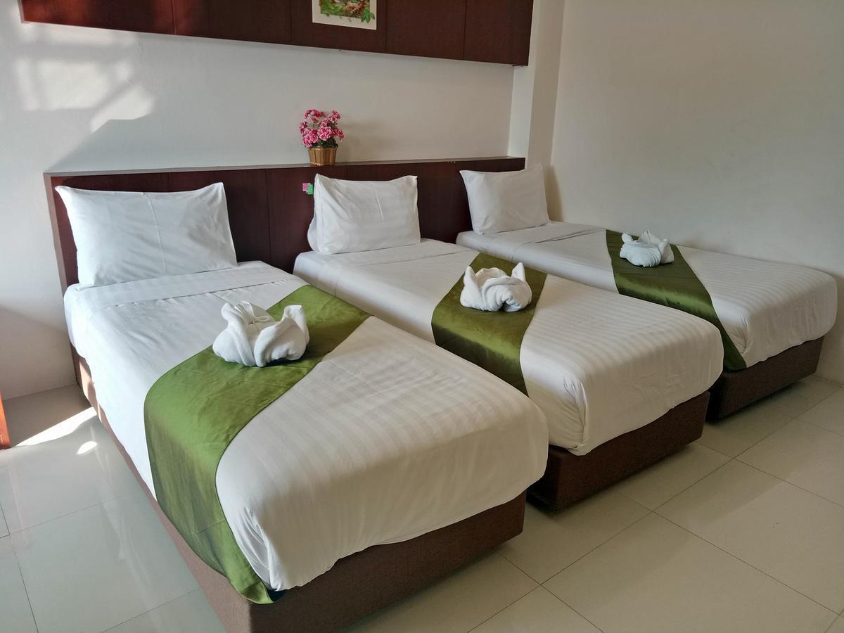 7 Sky Residency Hotel Patong Exterior photo