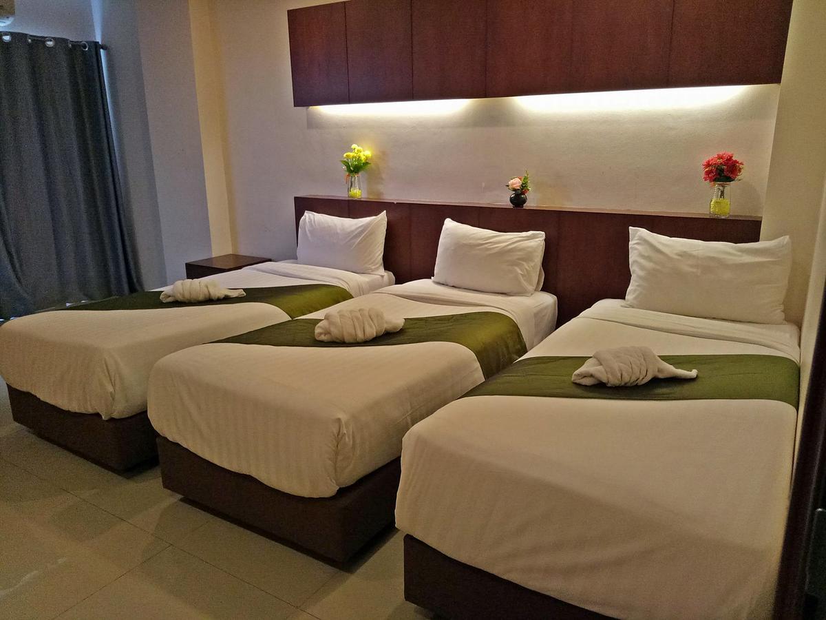 7 Sky Residency Hotel Patong Exterior photo