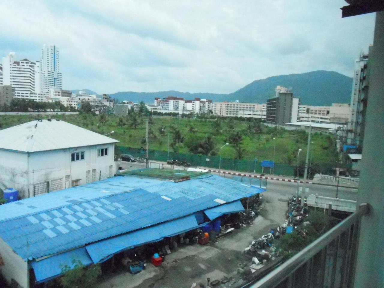 7 Sky Residency Hotel Patong Exterior photo
