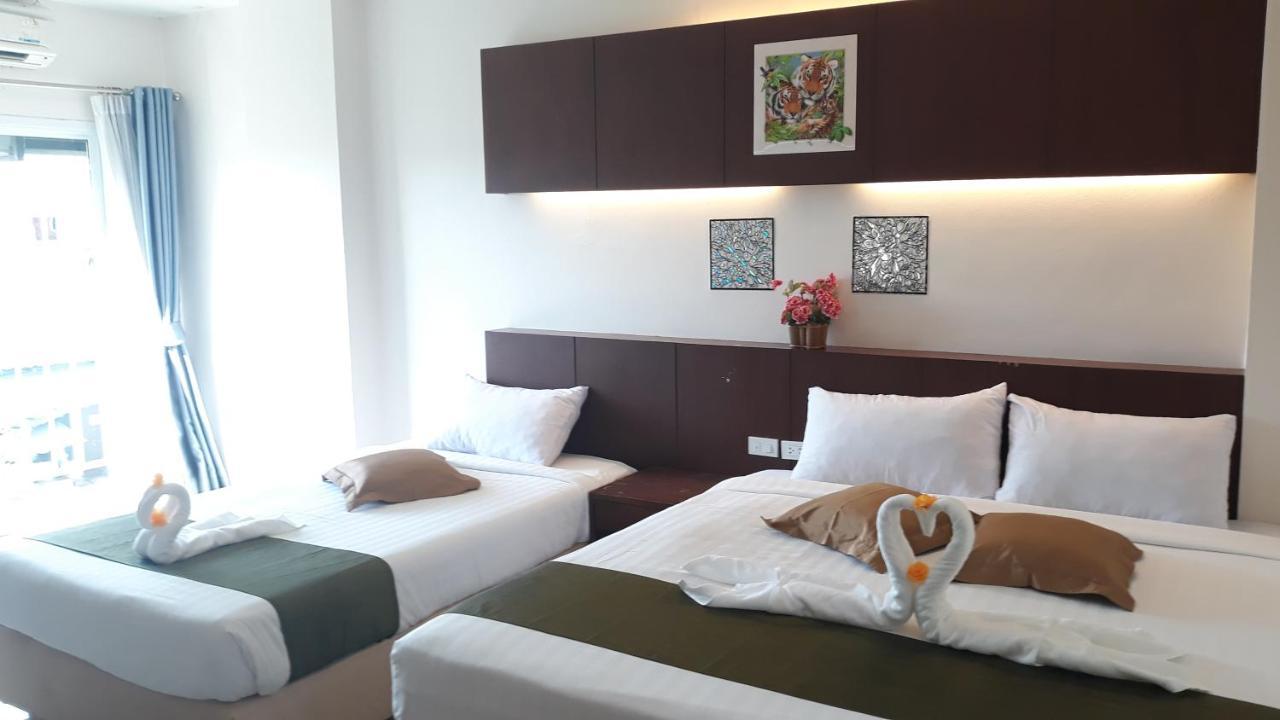 7 Sky Residency Hotel Patong Exterior photo